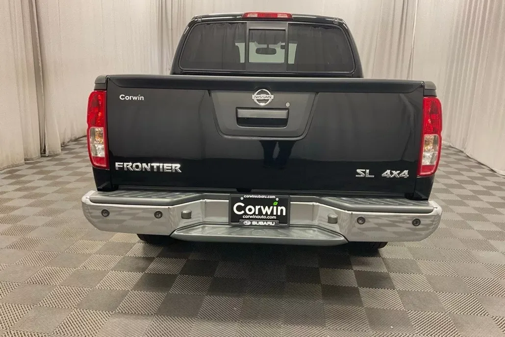 2019 Nissan Frontier SL photo 1