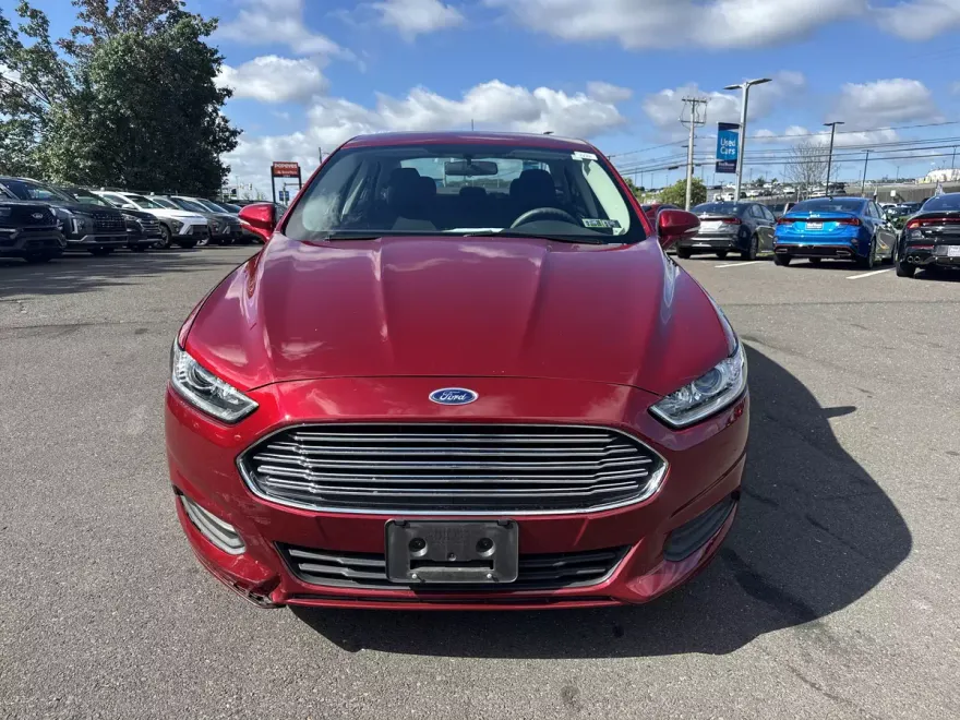 2014 Ford Fusion Hybrid SE photo 1