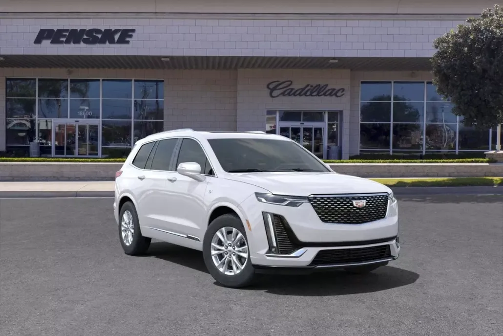 2024 Cadillac XT6 Luxury photo 1