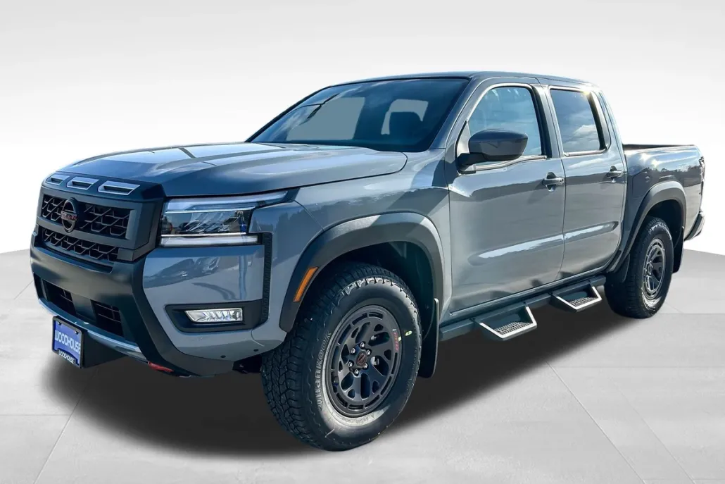 2025 Nissan Frontier PRO-4X photo 1