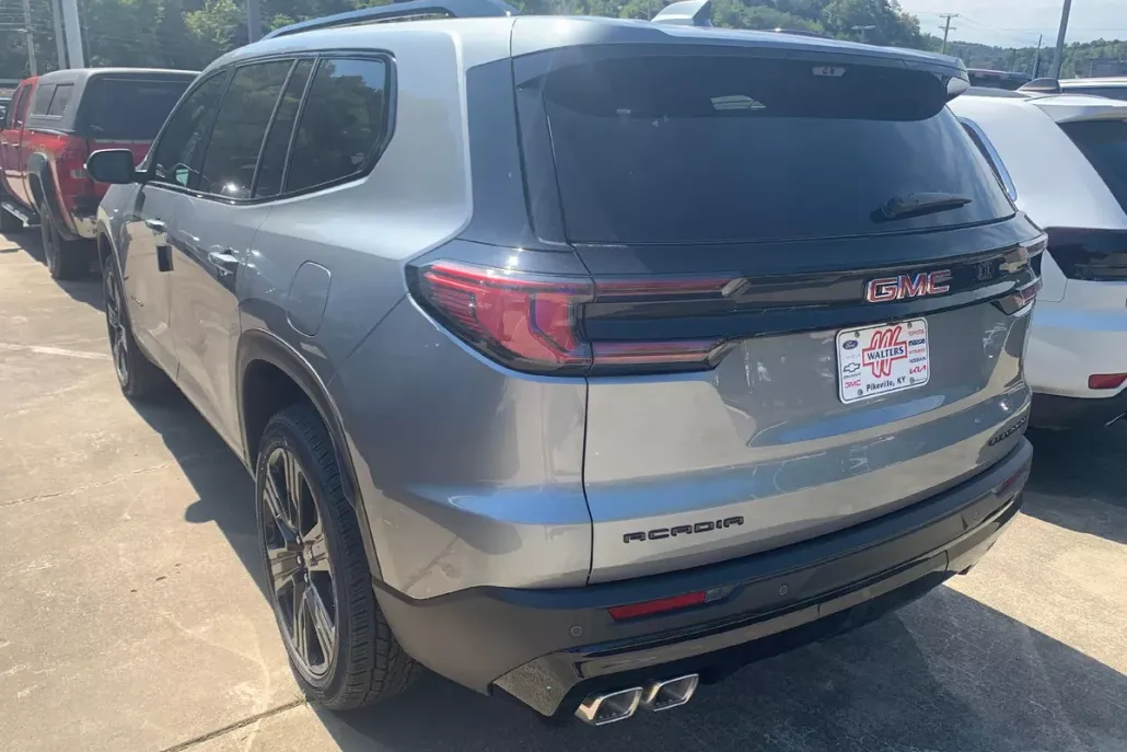 2026 Gmc Acadia Elevation Black Edition photo 1