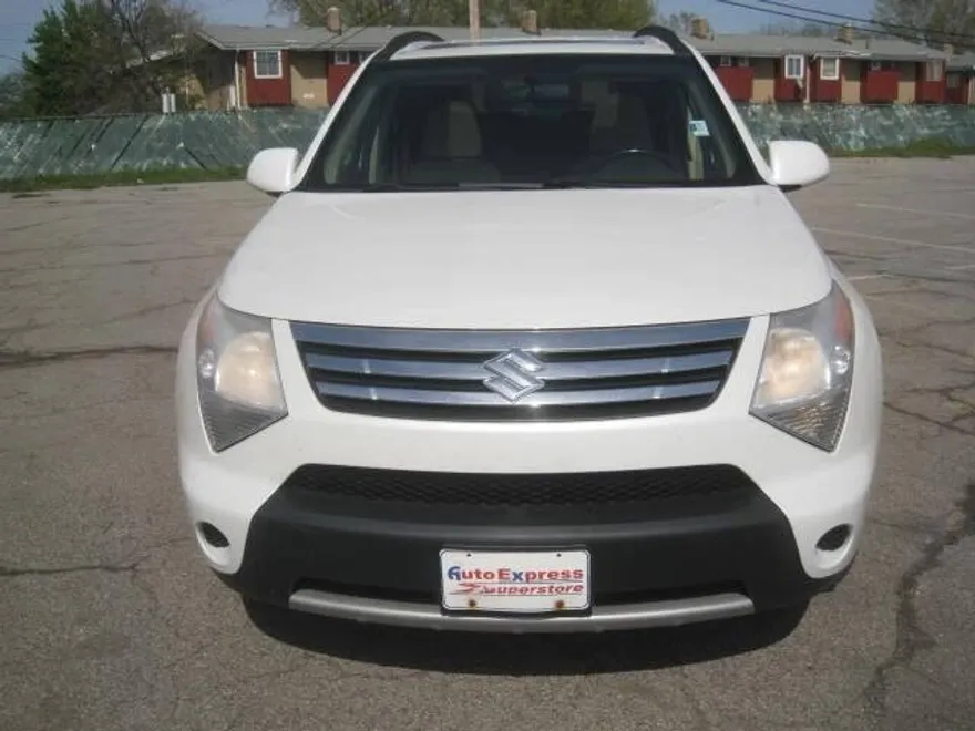 2009 Suzuki XL7 photo 1