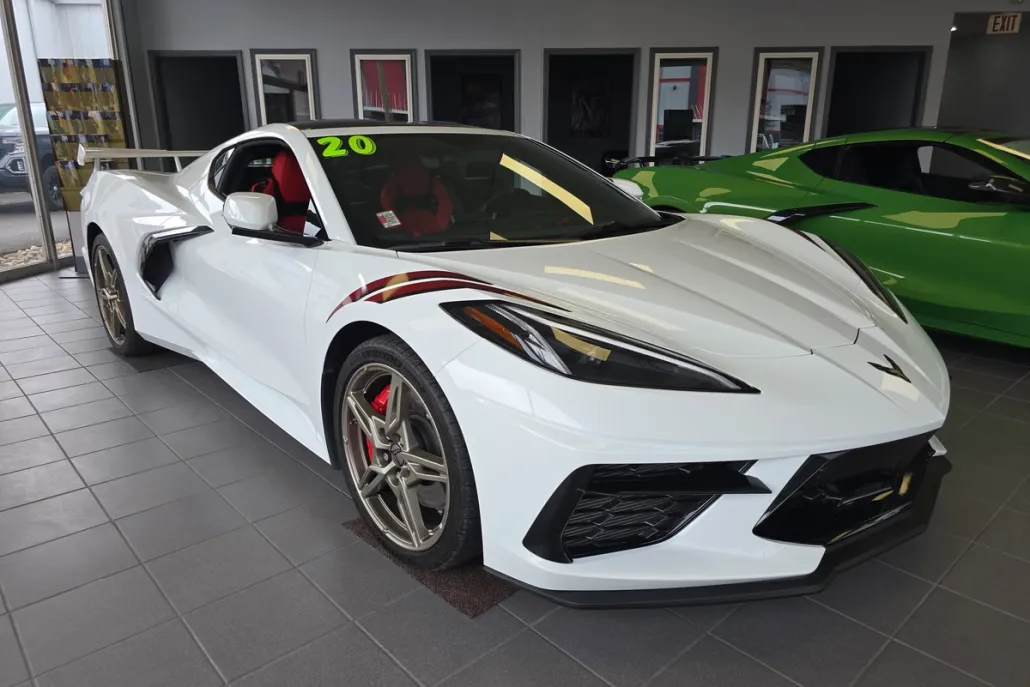 2020 Chevrolet Corvette Stingray 3LT photo 1