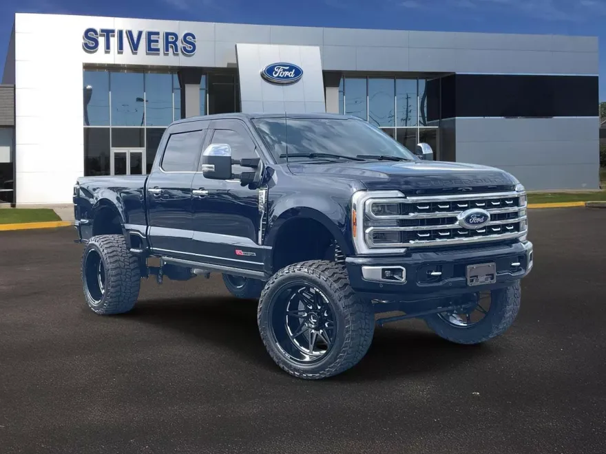 2024 Ford F-250 Platinum photo 1