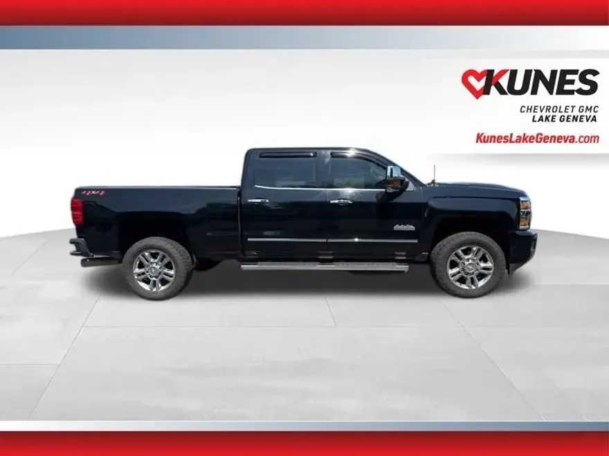 2019 Chevrolet Silverado 2500HD High Country photo 1