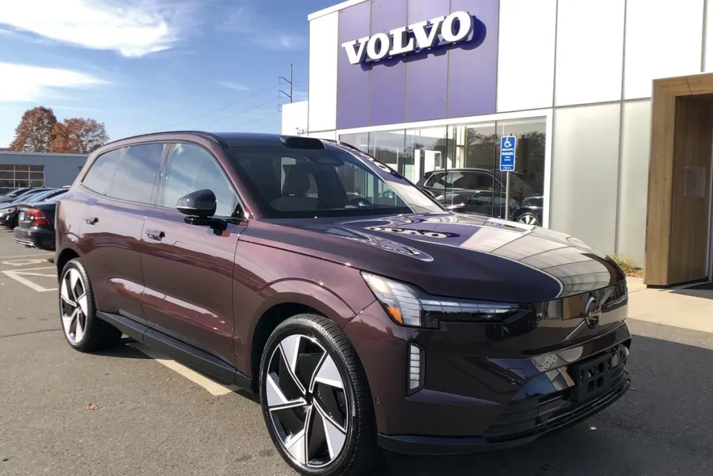 2025 Volvo EX90 Ultra photo 1