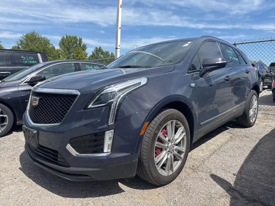 2024 Cadillac XT5 Sport photo 1