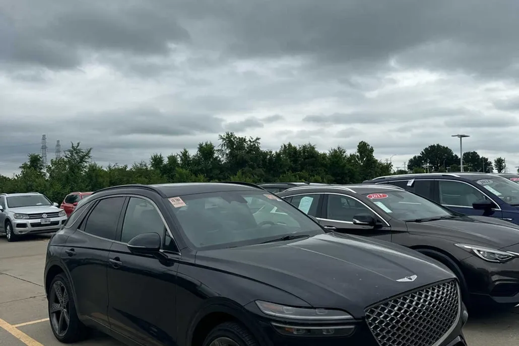 2023 Genesis GV70 3.5T Sport photo 1
