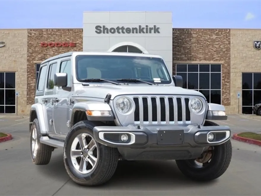 2020 Jeep Wrangler Unlimited Sahara photo 1