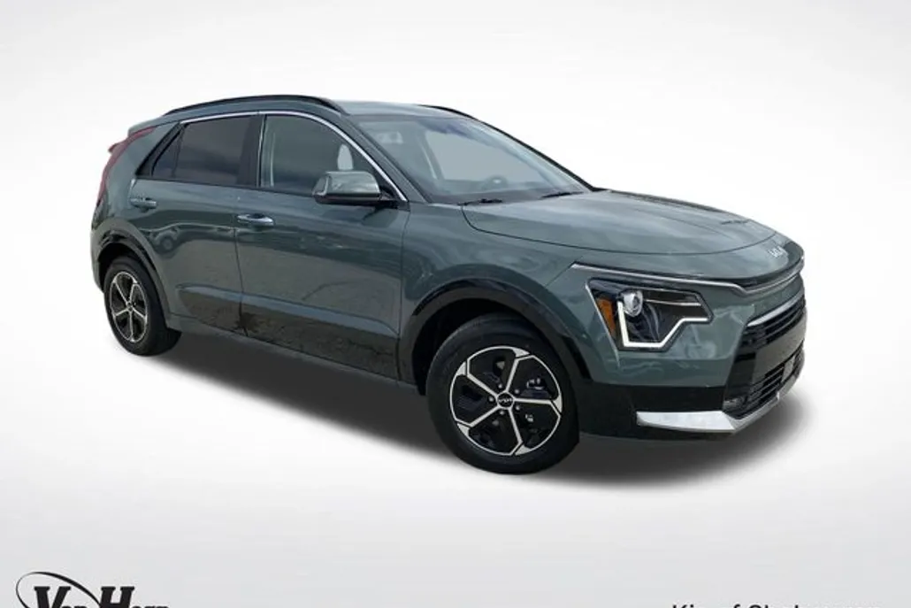 2025 Kia Niro SX photo 1