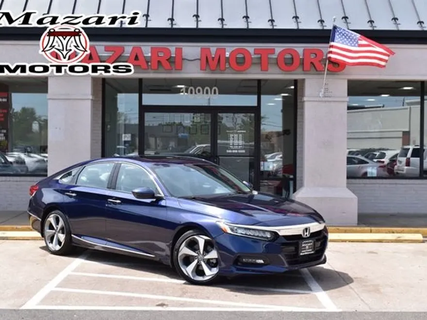 2018 Honda Accord Touring 1.5T photo 1