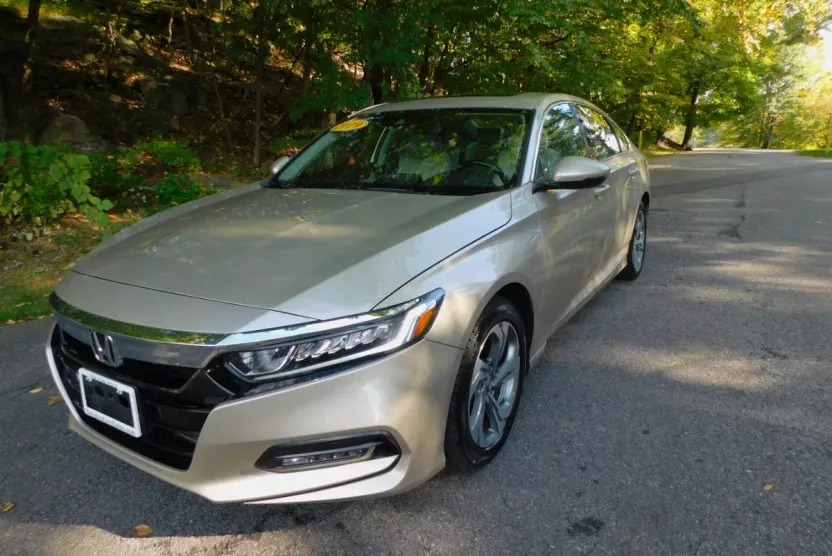 2019 Honda Accord EX-L photo 1