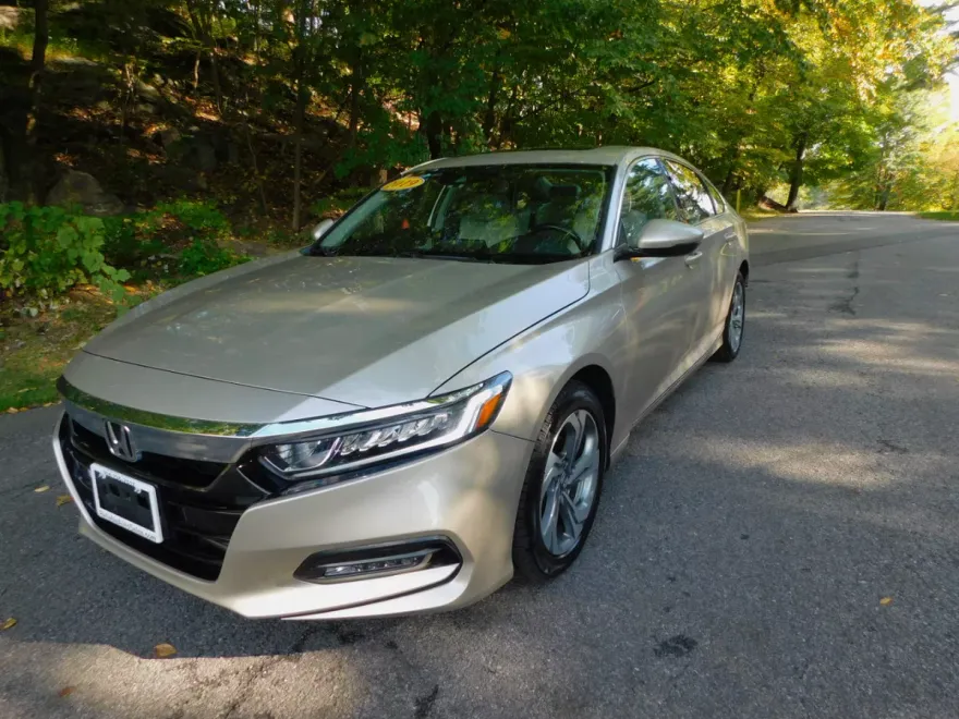 2019 Honda Accord EX-L photo 1