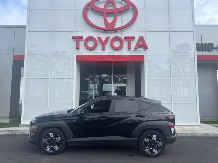 2024 Hyundai Kona SEL photo 1