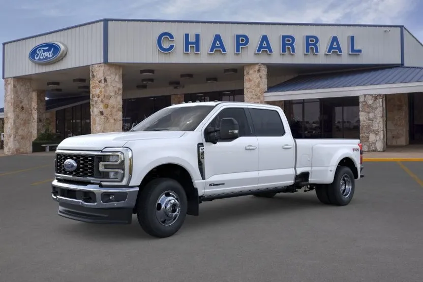 2025 Ford F-350 Lariat photo 1