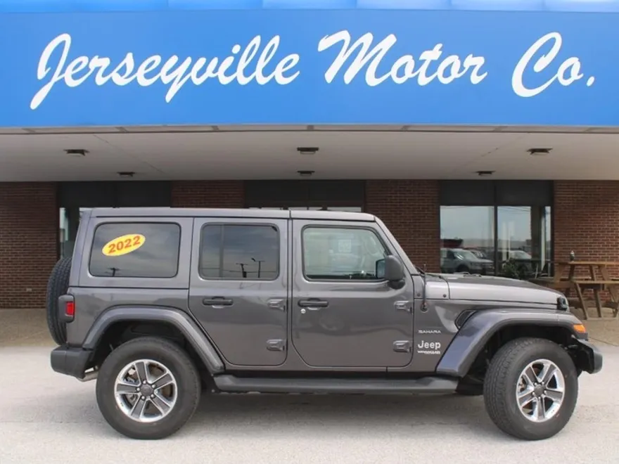 2022 Jeep Wrangler Unlimited Sahara photo 1
