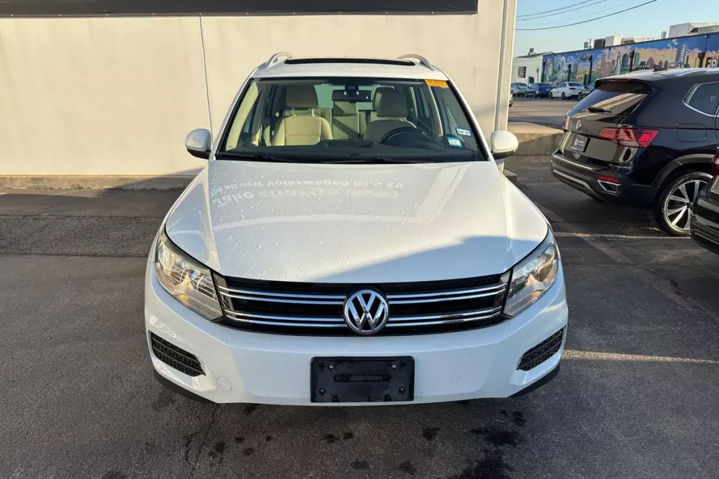2017 Volkswagen Tiguan Wolfsburg Edition photo 1