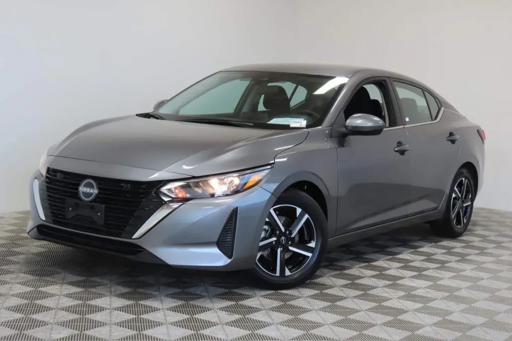 2024 Nissan Sentra SV photo 1