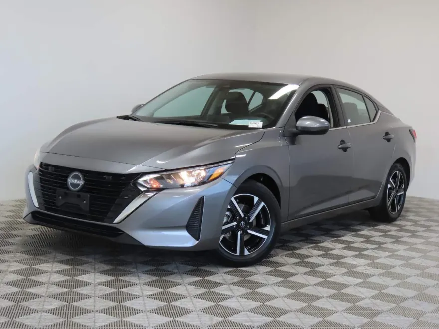2024 Nissan Sentra SV photo 1