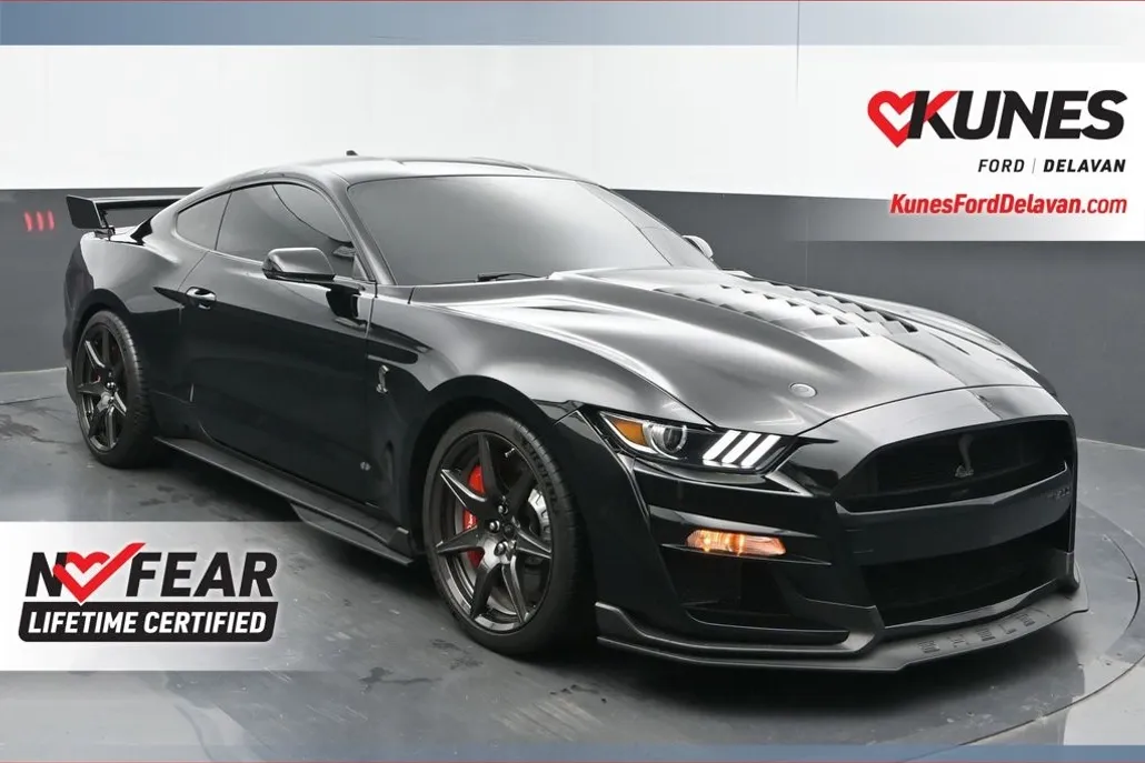 2022 Ford Mustang Shelby GT500 photo 1