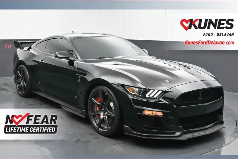 2022 Ford Mustang Shelby GT500 photo 1