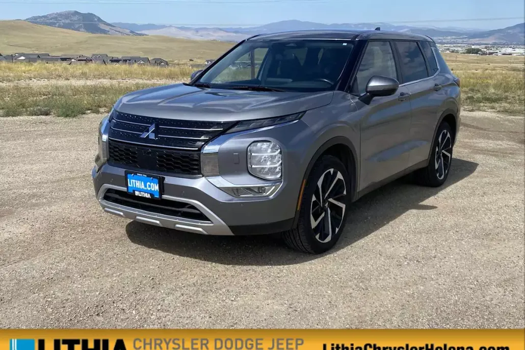 2022 Mitsubishi Outlander SE photo 1