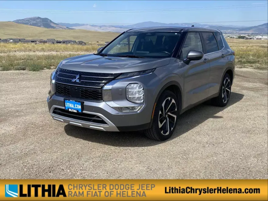 2022 Mitsubishi Outlander SE photo 1