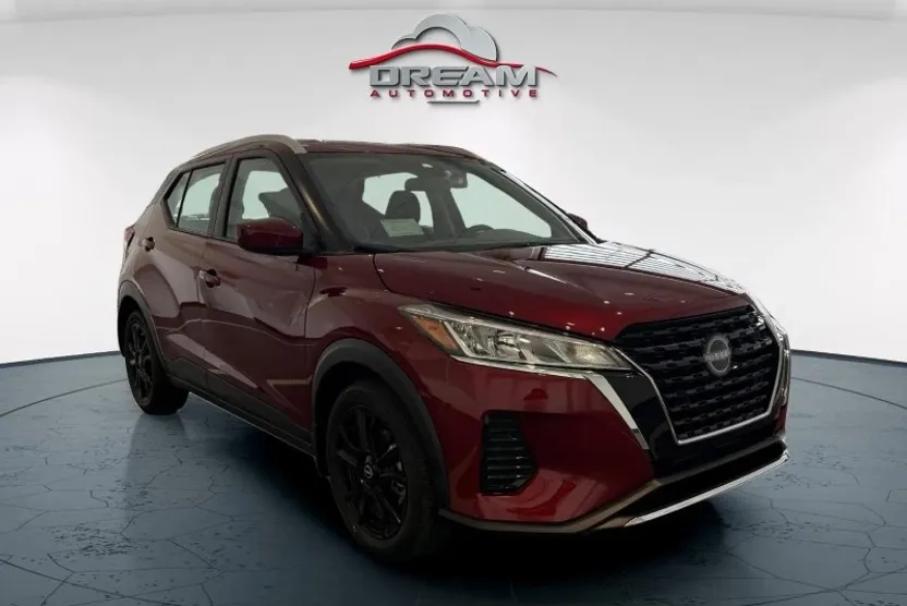 2024 Nissan Kicks SV photo 1
