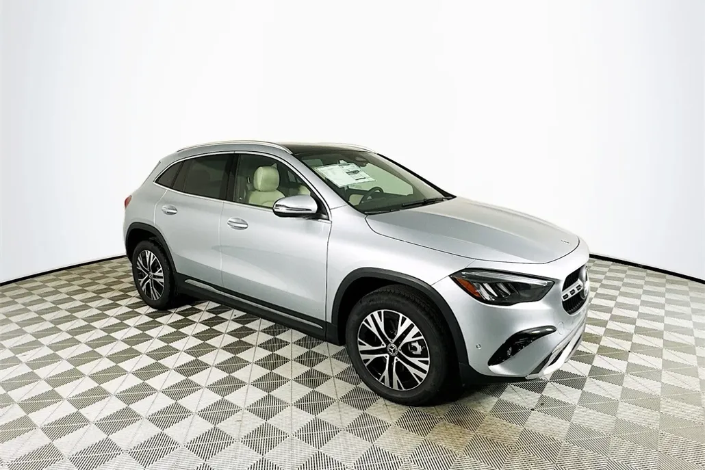 2026 Mercedes Benz GLA 250 photo 1