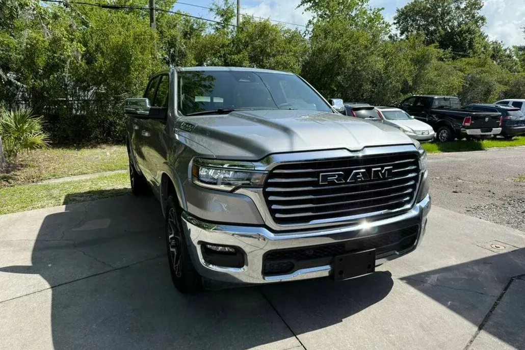 2025 Ram 1500 Laramie photo 1