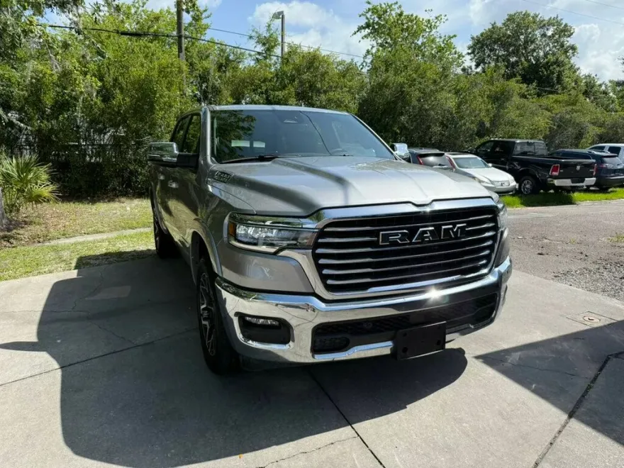 2025 Ram 1500 Laramie photo 1