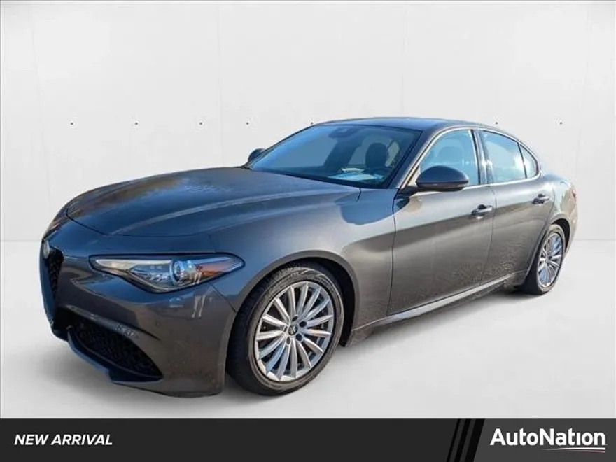 2023 Alfa Romeo Giulia SPRINT photo 1