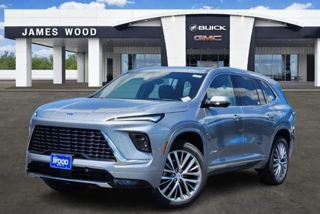 2025 Buick Enclave Avenir photo 1