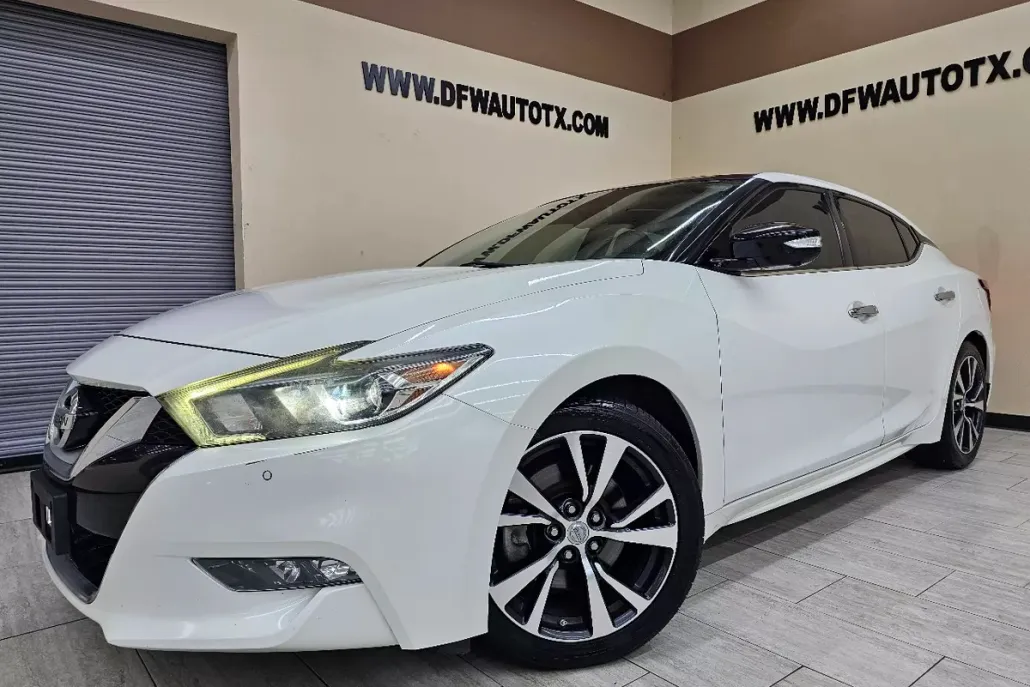 2016 Nissan Maxima Platinum photo 1