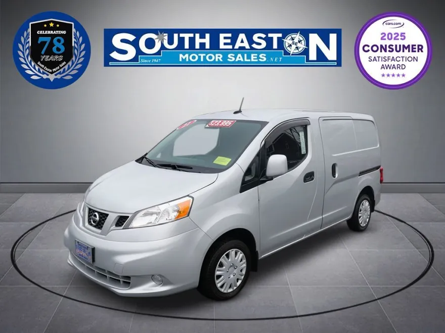 2021 Nissan NV200 SV photo 1