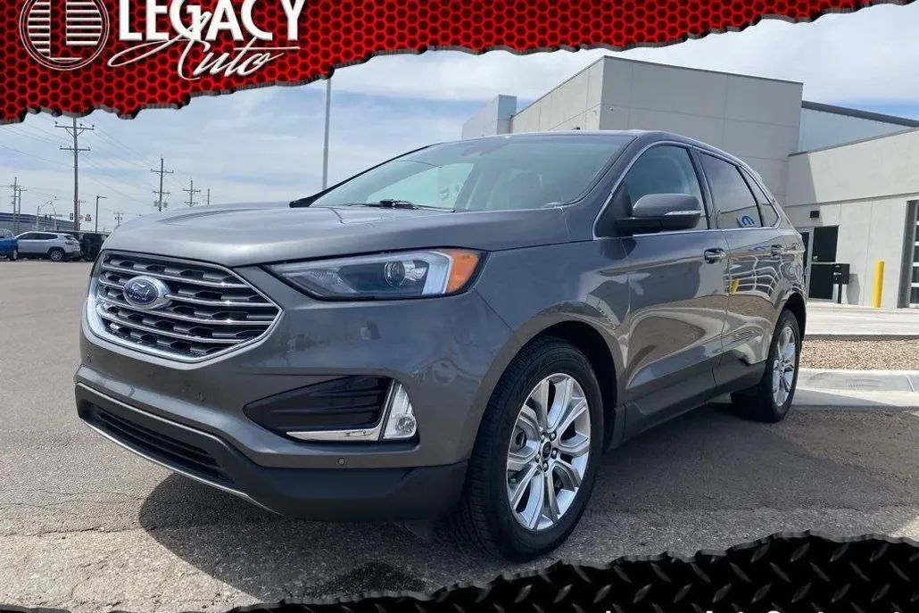 2024 Ford Edge Titanium photo 1