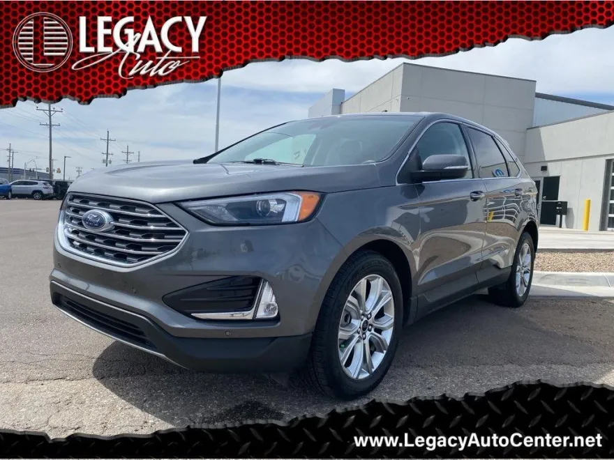 2024 Ford Edge Titanium photo 1
