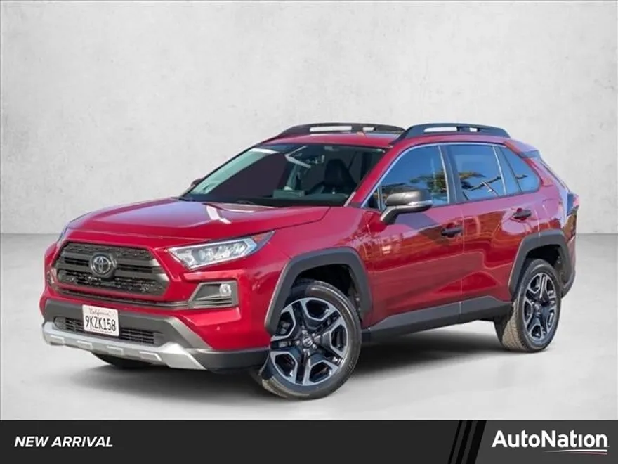 2019 Toyota RAV4 Adventure photo 1