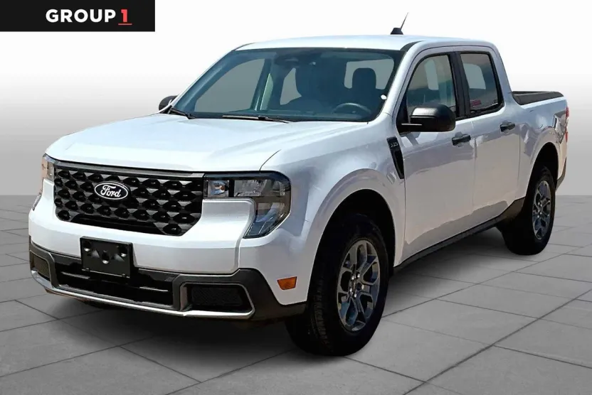 2025 Ford Maverick XLT photo 1