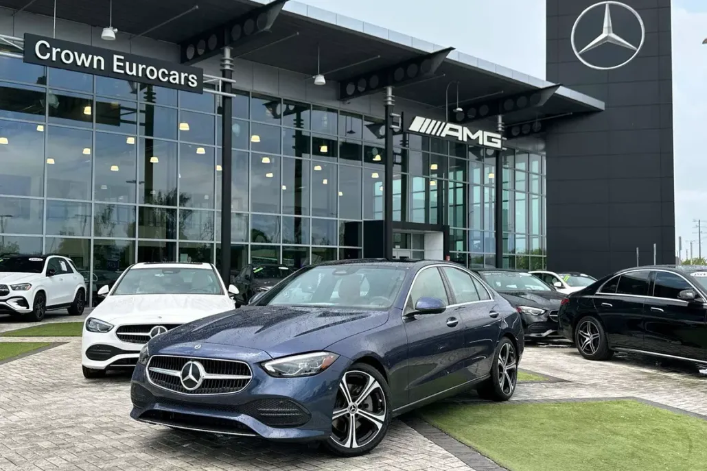 2025 Mercedes Benz C 300 Sedan photo 1
