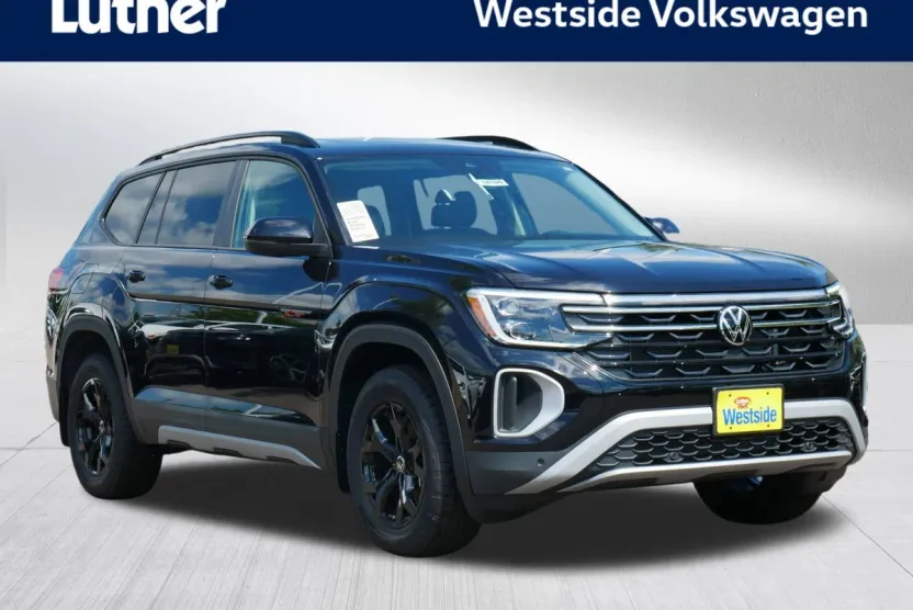 2025 Volkswagen Atlas Peak Edition SE photo 1
