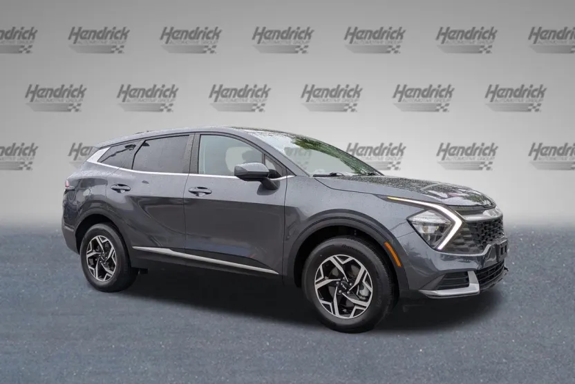 2023 Kia Sportage LX photo 1