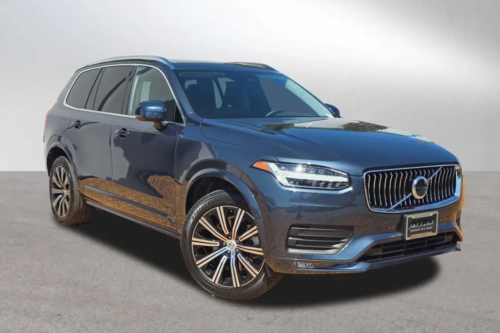 2023 Volvo XC90 B5 AWD Core photo 1