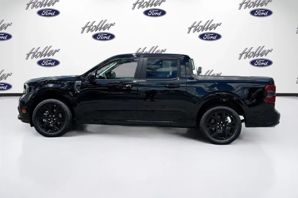 2025 Ford Maverick photo 1