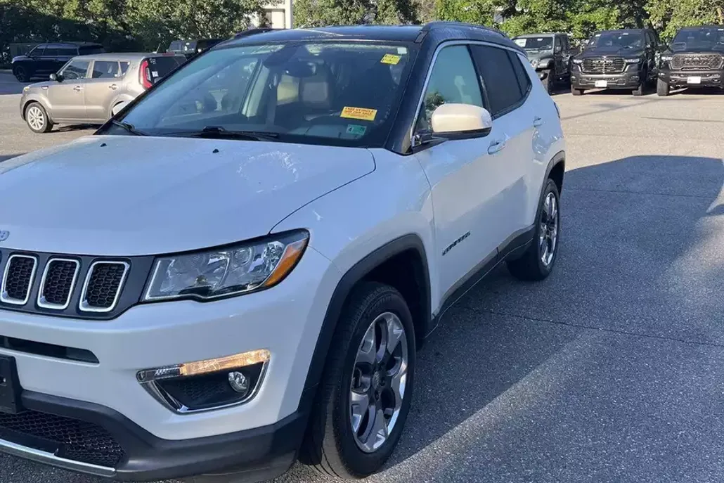 2018 Jeep Compass Limited photo 1