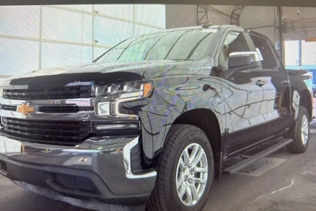 2019 Chevrolet Silverado 1500 LT photo 1