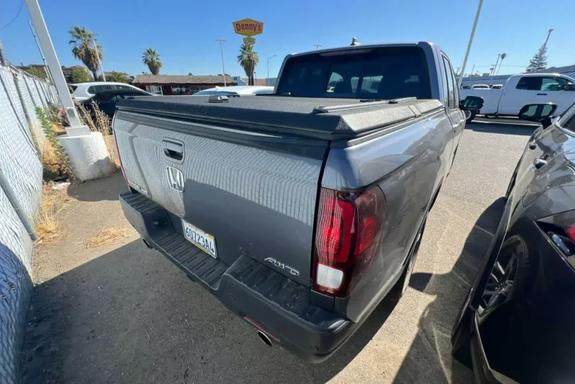 2021 Honda Ridgeline RTL-E photo 1
