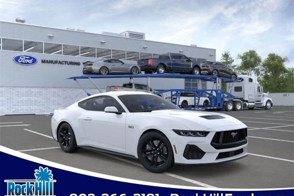 2025 Ford Mustang GT photo 1