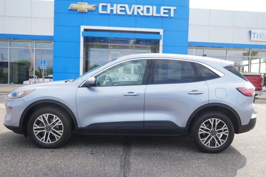 2022 Ford Escape SEL photo 1
