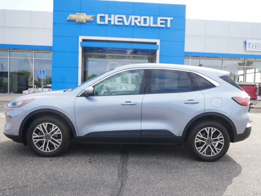 2022 Ford Escape SEL photo 1